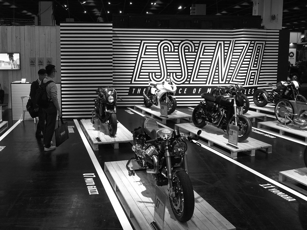 Essenza 國際摩托車賽品牌VI設計欣賞，摩托車文化，摩托車賽視覺識別設計，摩托車賽品牌形象設計，深圳VI設計，左右格局    