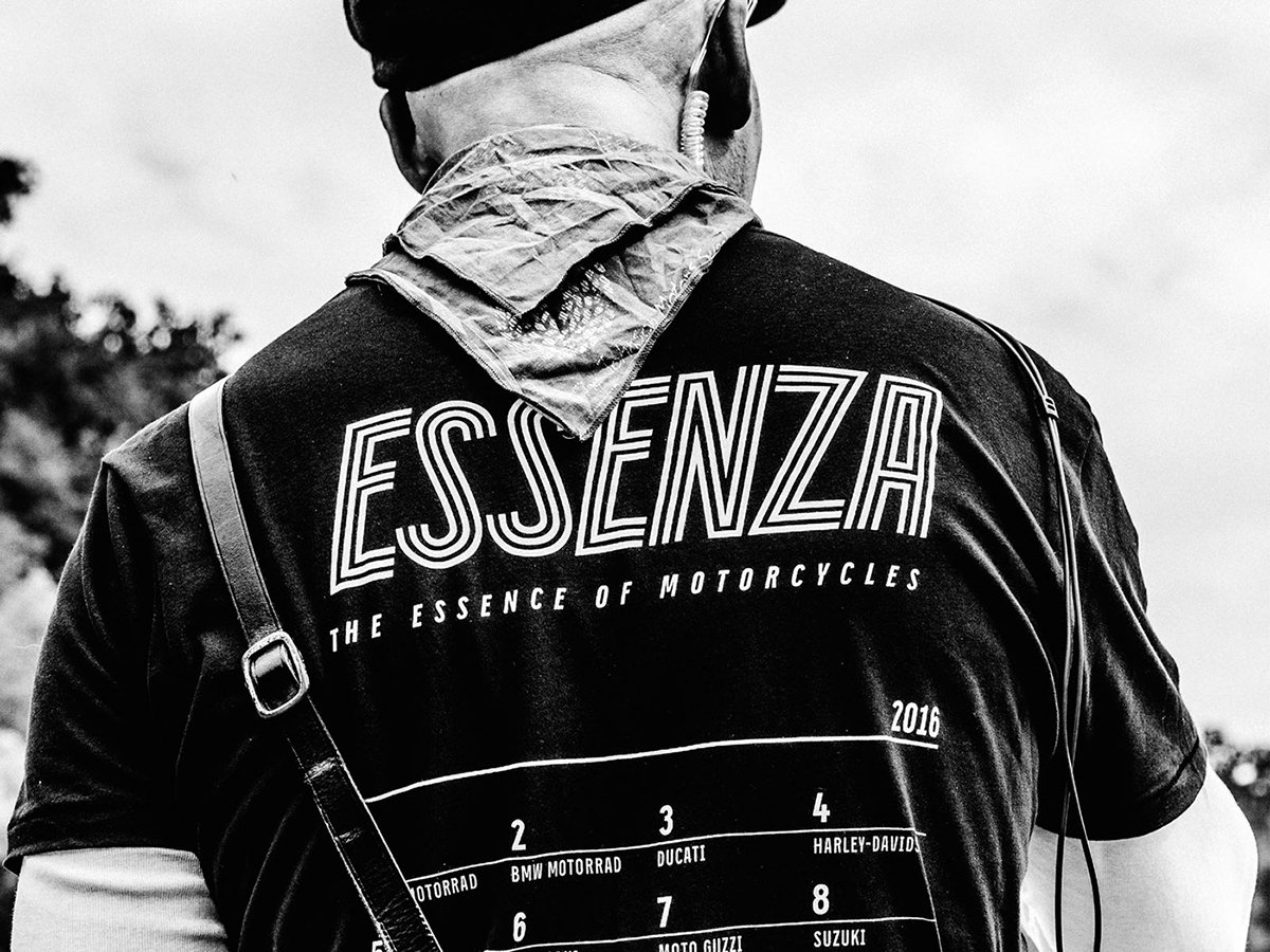 Essenza 國際摩托車賽品牌VI設計欣賞，摩托車文化，摩托車賽視覺識別設計，摩托車賽品牌形象設計，深圳VI設計，左右格局    